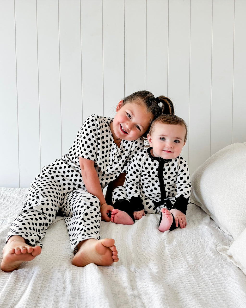 POLKA DOTS • baby pointelle zipper pajama (one-piece)