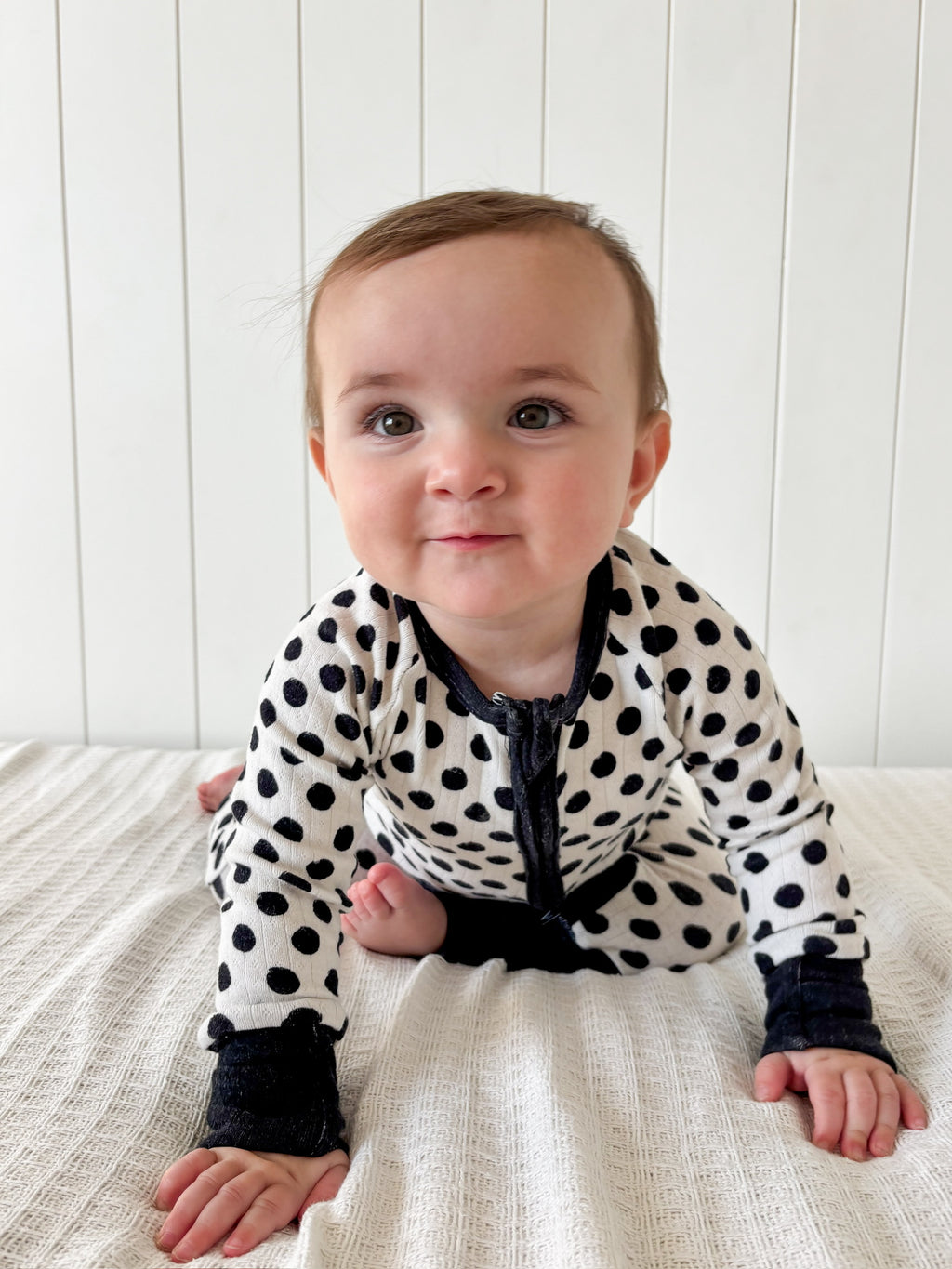 POLKA DOTS • baby pointelle zipper pajama (one-piece)
