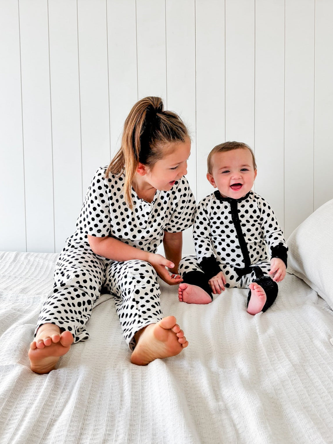 POLKA DOTS • baby pointelle zipper pajama (one-piece)