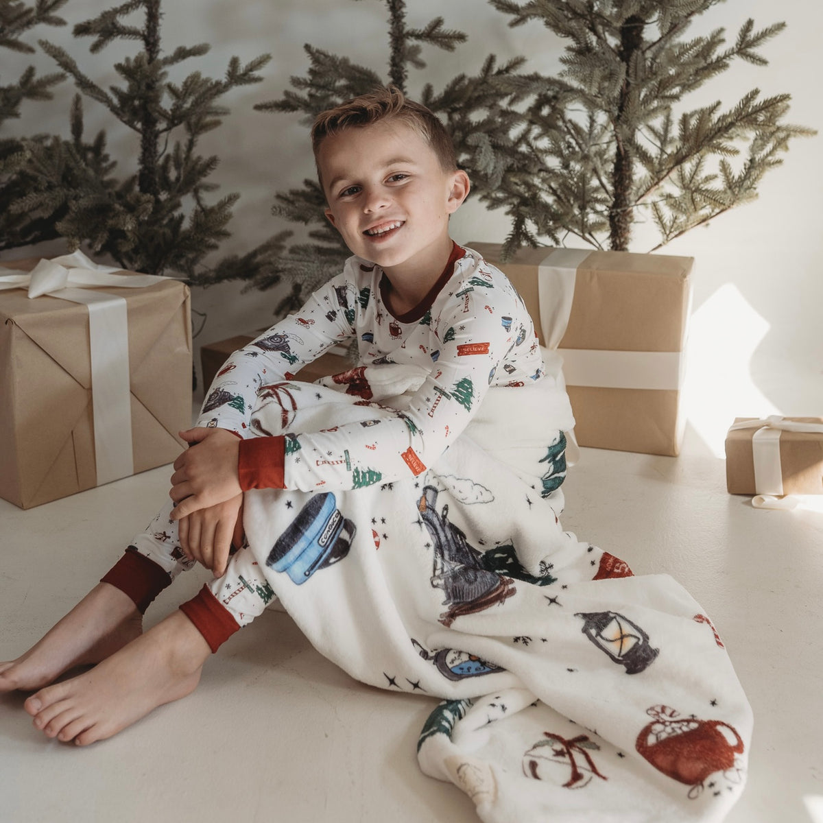 CHRISTMAS TRAIN • sherpa blanket